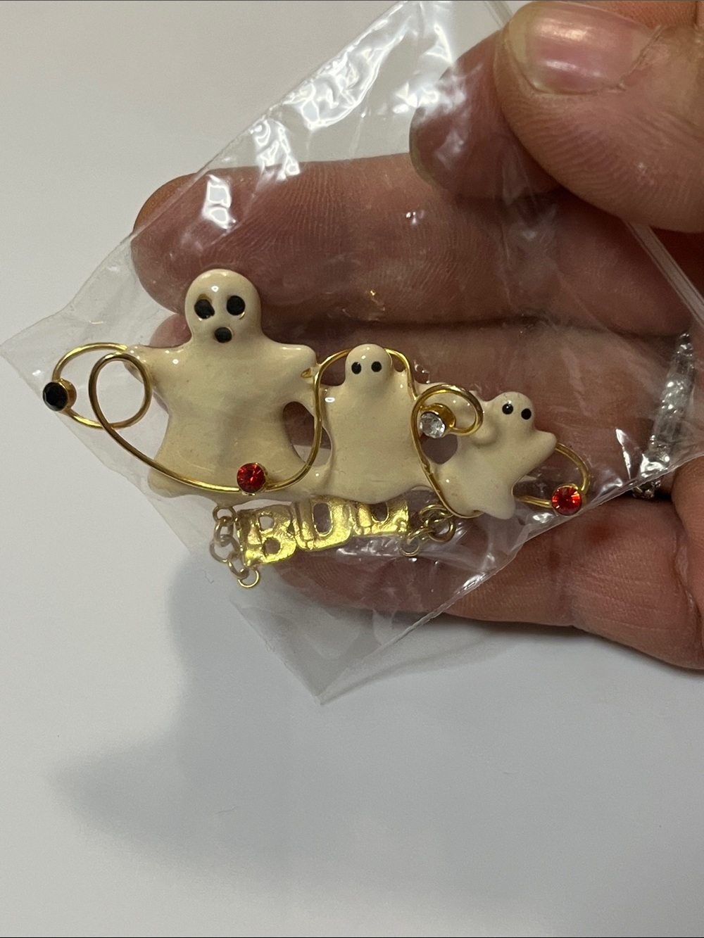 Whimsical Cream Ghost Trio Brooch with Gold-Tone Accents